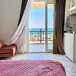 Waves Apartment *