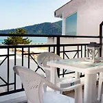 Waves Apartment